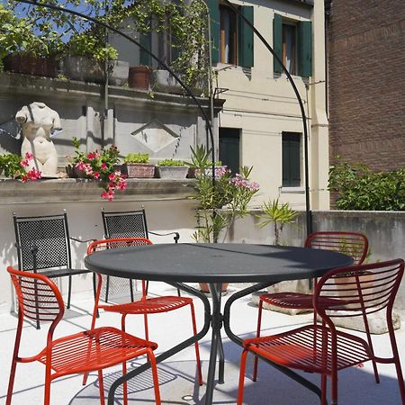 Family Apartment With Terrace Veneza Exterior foto
